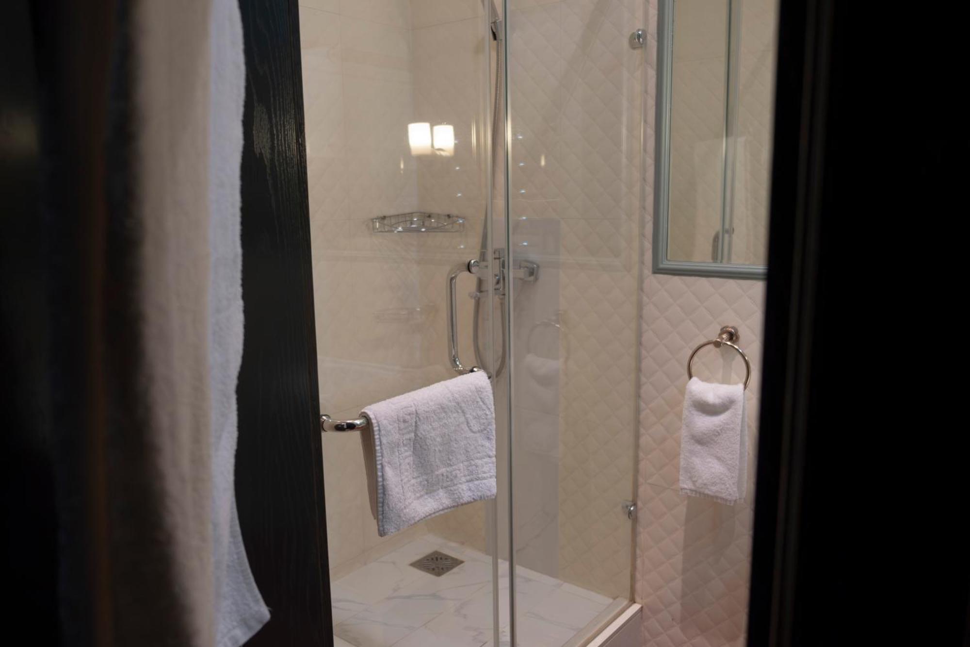Plaza Hotel Kokshetau Exterior foto