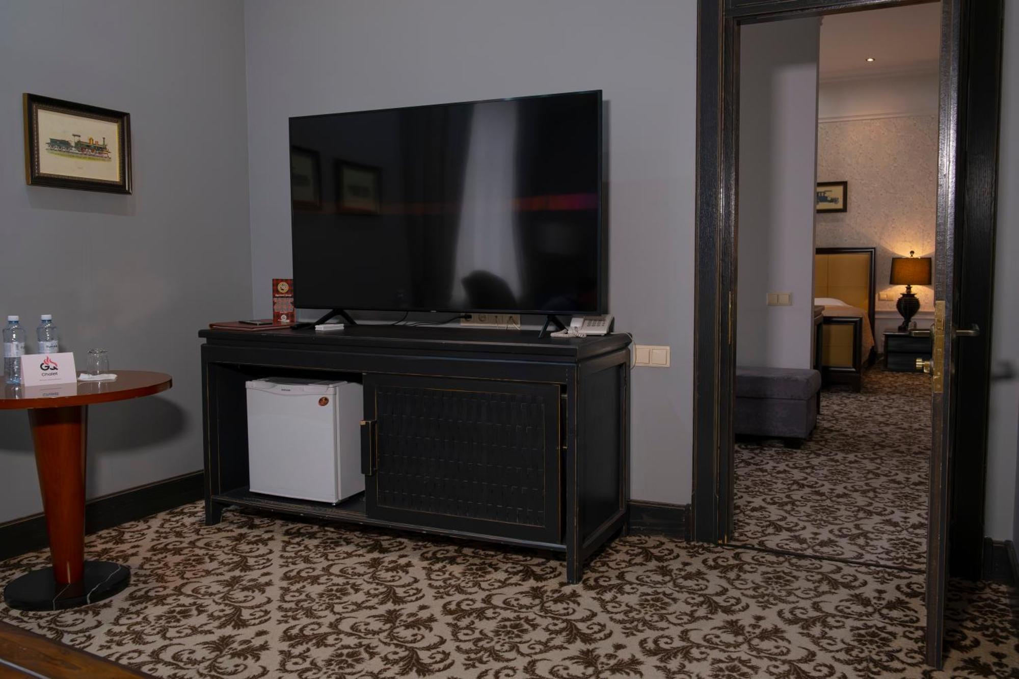 Plaza Hotel Kokshetau Exterior foto