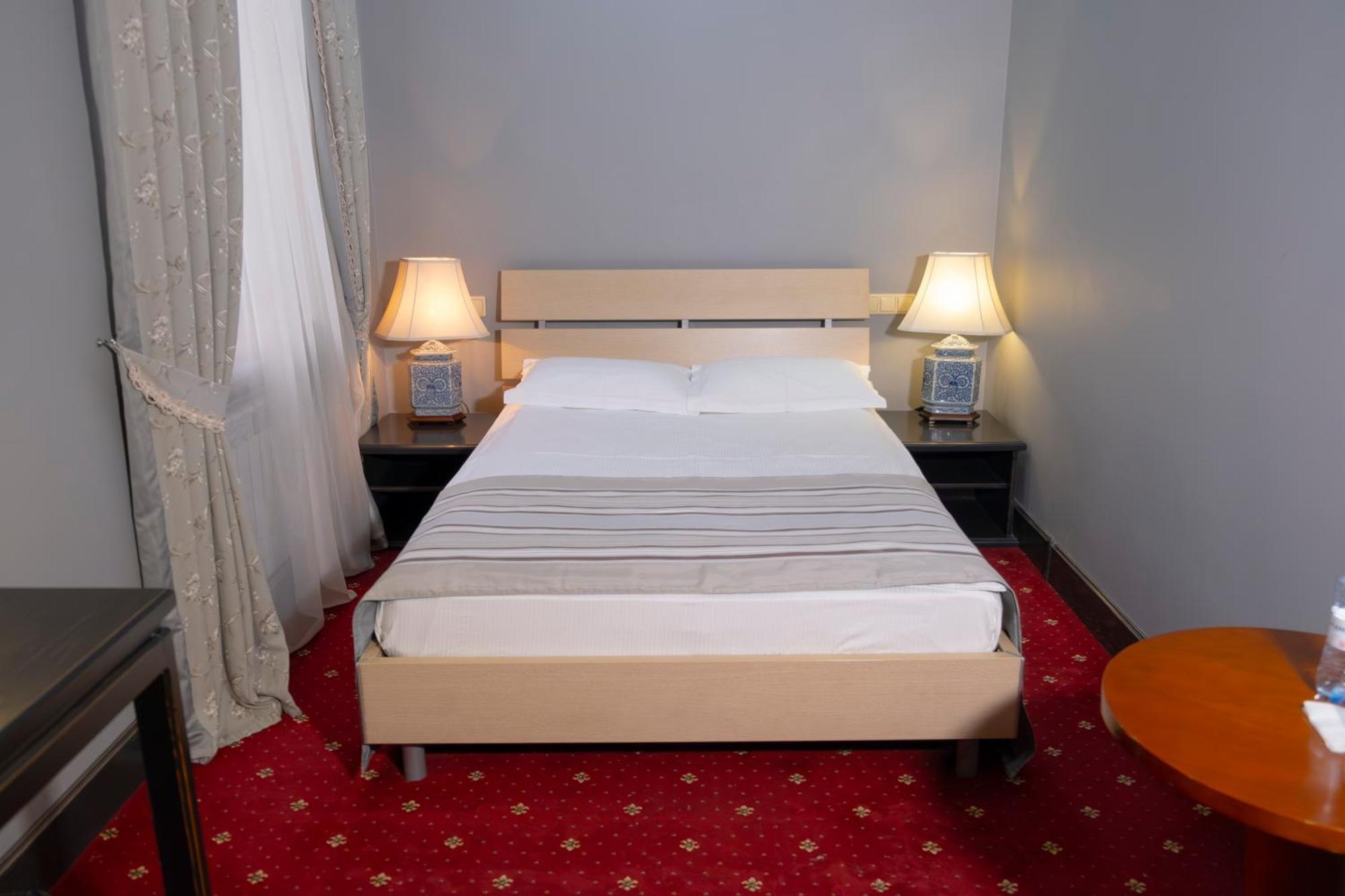 Plaza Hotel Kokshetau Exterior foto
