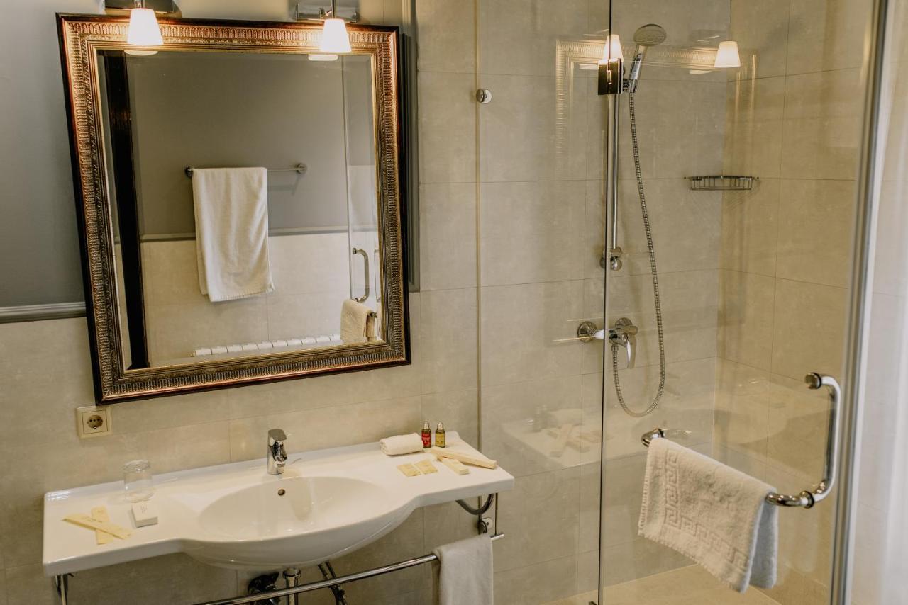 Plaza Hotel Kokshetau Exterior foto