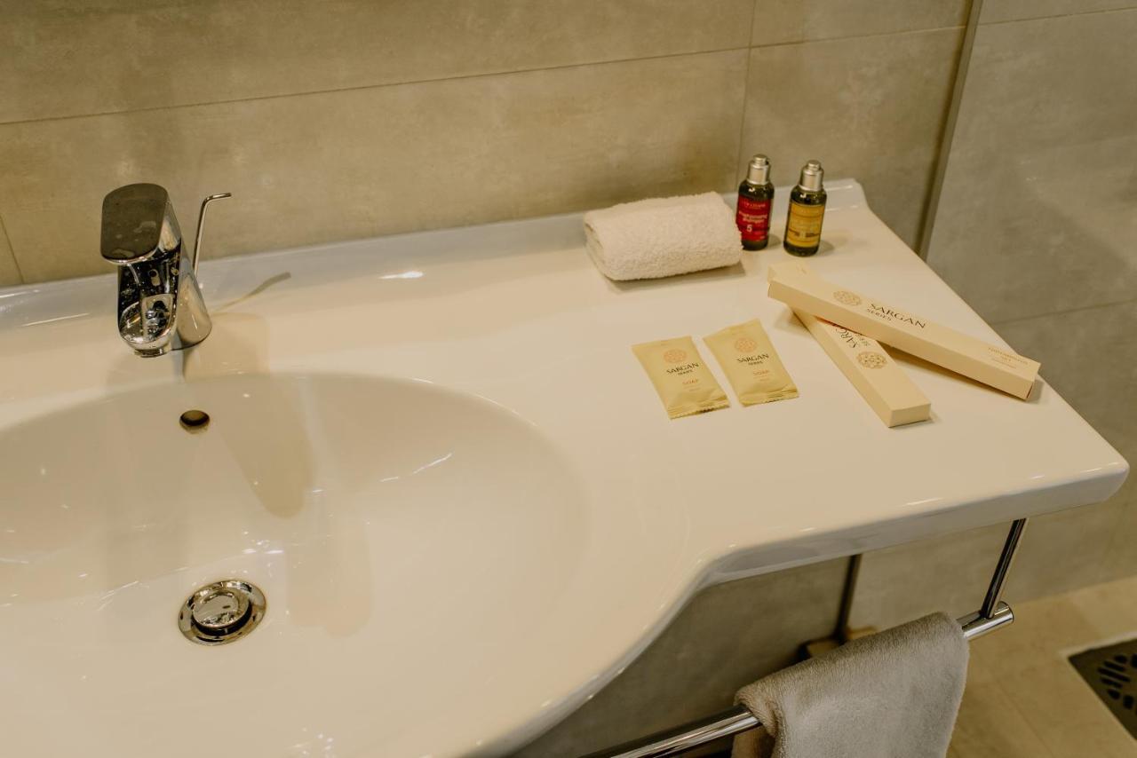 Plaza Hotel Kokshetau Exterior foto